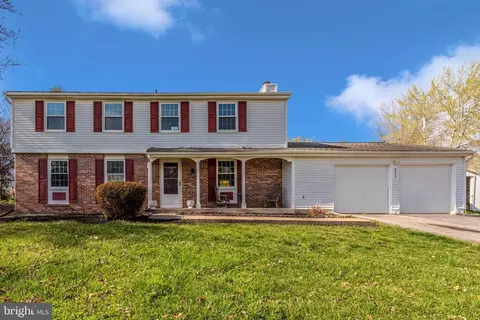 9906 Greenbrier Ln, Walkersville, MD 21793