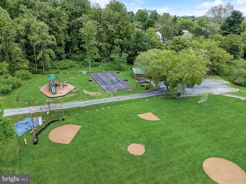 View/Area - 7306 Brookside Dr, Frederick, MD 21702 photo 3 of 14