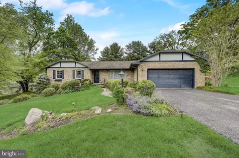 7306 Brookside Dr, Frederick, MD 21702