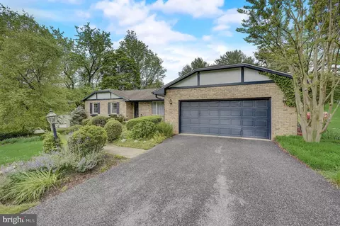 Exterior - 7306 Brookside Dr, Frederick, MD 21702 photo 5 of 12