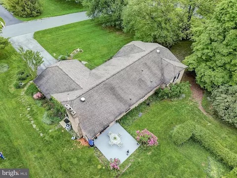 View/Area - 7306 Brookside Dr, Frederick, MD 21702 photo 9 of 14