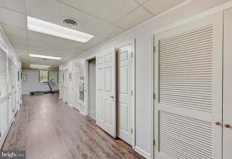 Entry Way - 7306 Brookside Dr, Frederick, MD 21702 photo 5 of 7