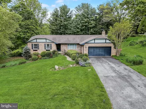 Exterior - 7306 Brookside Dr, Frederick, MD 21702 photo 7 of 12