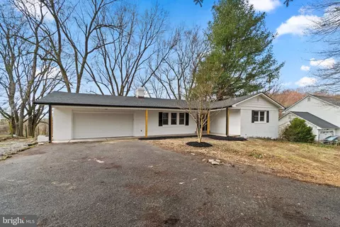 Exterior - 5327 Goldmine Rd, Frederick, MD 21703 photo 2 of 10
