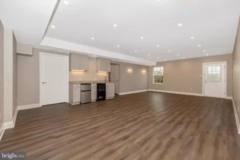 Living - 6719 Plantation Rd, Frederick, MD 21701 photo 11 of 11