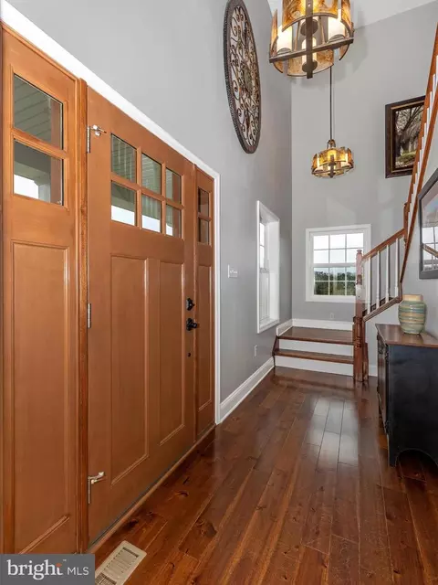 Entry Way - 6719 Plantation Rd, Frederick, MD 21701 photo 2 of 6