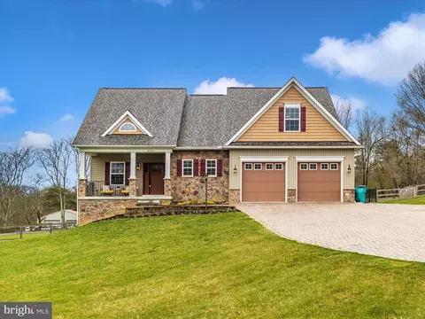 Exterior - 6719 Plantation Rd, Frederick, MD 21701 photo 15 of 20