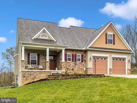 Exterior - 6719 Plantation Rd, Frederick, MD 21701 photo 13 of 20