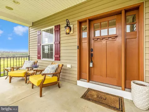 Exterior - 6719 Plantation Rd, Frederick, MD 21701 photo 2 of 20