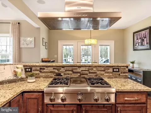 Bath - 6719 Plantation Rd, Frederick, MD 21701 photo 1 of 8