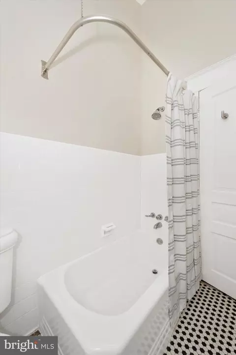 Bath - 14 E A E Third St, Frederick, MD 21701 photo 3 of 3