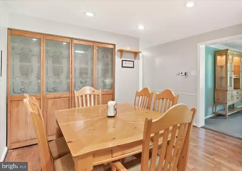 Dining - 4534 E Basford Rd, Frederick, MD 21703 photo 2 of 3