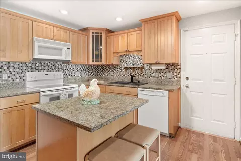 Kitchen - 4534 E Basford Rd, Frederick, MD 21703 photo 4 of 6