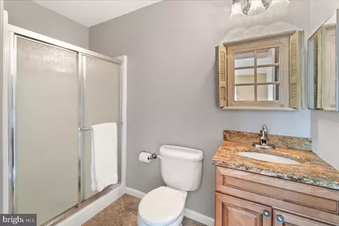 Bath - 4534 E Basford Rd, Frederick, MD 21703 photo 1 of 3