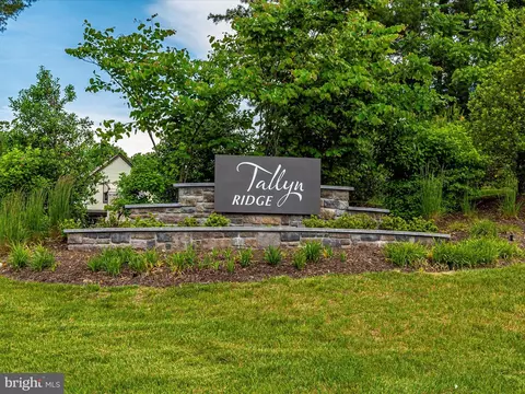 View/Area - 5512 Hawk Ridge Rd, Frederick, MD 21704 photo 1 of 2
