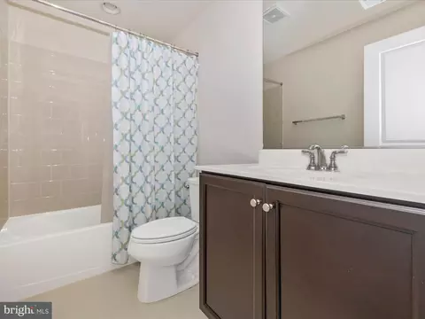 Bath - 5512 Hawk Ridge Rd, Frederick, MD 21704 photo 7 of 7