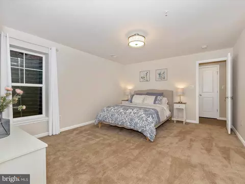 Bedroom - 5512 Hawk Ridge Rd, Frederick, MD 21704 photo 6 of 6