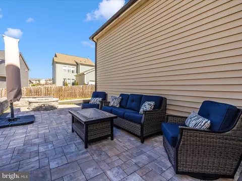 Exterior - 5512 Hawk Ridge Rd, Frederick, MD 21704 photo 2 of 12