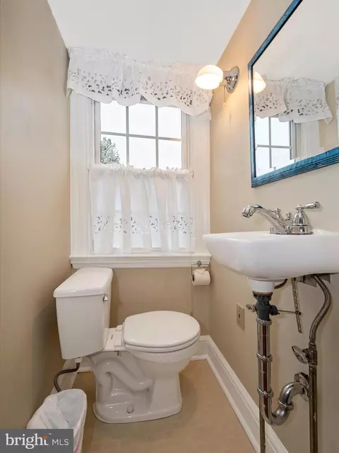 Bath - 24 W 12th St, Frederick, MD 21701 photo 5 of 7
