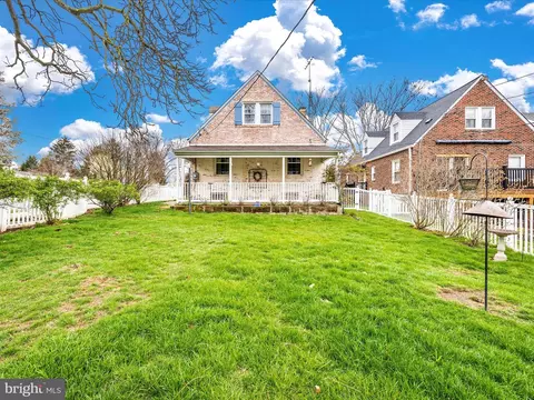 Exterior - 24 W 12th St, Frederick, MD 21701 photo 3 of 13