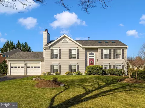 2007 Burnside Dr, Frederick, MD 21702