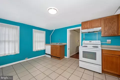 Kitchen - 9 W South St, Frederick, MD 21701 photo 6 of 7