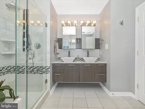 Bath - 840 Geronimo Dr, Frederick, MD 21701 photo 4 of 5