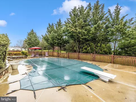 Exterior - 840 Geronimo Dr, Frederick, MD 21701 photo 7 of 15