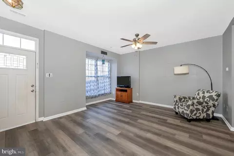 Entry Way - 5185 Duke Ct, Frederick, MD 21703 photo 2 of 11