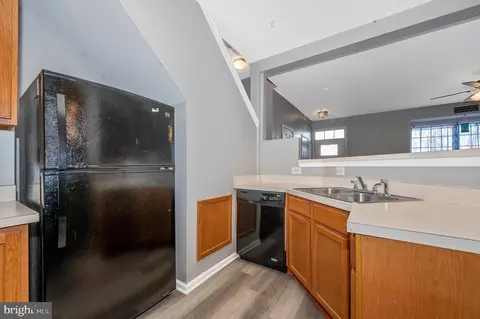 Kitchen - 5185 Duke Ct, Frederick, MD 21703 photo 2 of 5