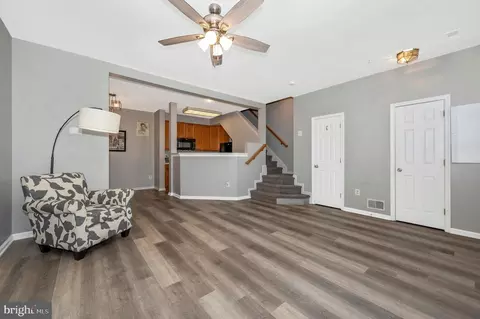 Entry Way - 5185 Duke Ct, Frederick, MD 21703 photo 7 of 11