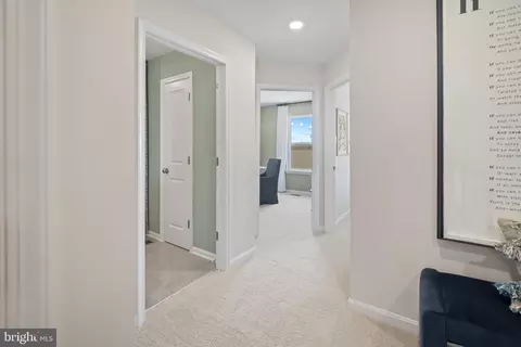 Entry Way - 366 Tiller St, Frederick, MD 21701 photo 3 of 4