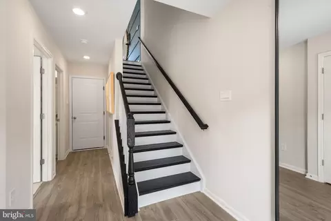Entry Way - 366 Tiller St, Frederick, MD 21701 photo 2 of 4