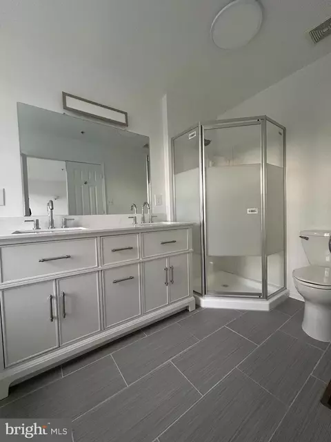 Bath - 5039 Saint Simon Ter, Frederick, MD 21703 photo 3 of 12