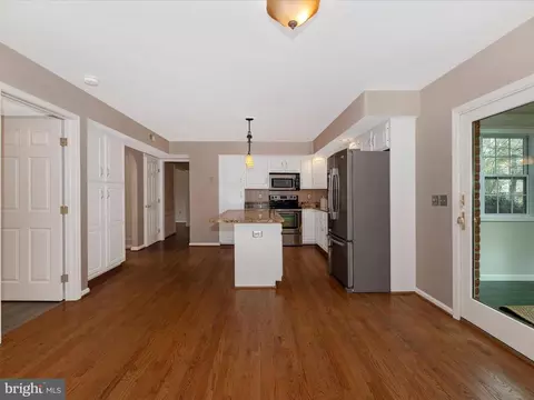 Entry Way - 2432 Cobblestone Way, Frederick, MD 21702 photo 4 of 5