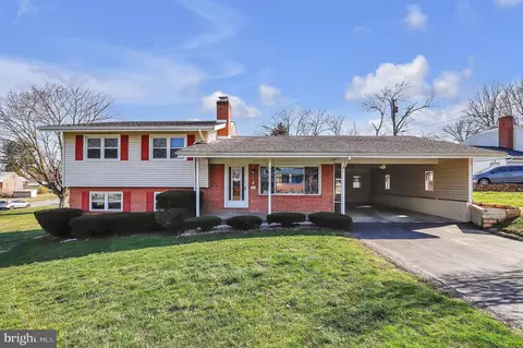 1 Hahn Cir, Walkersville, MD 21793