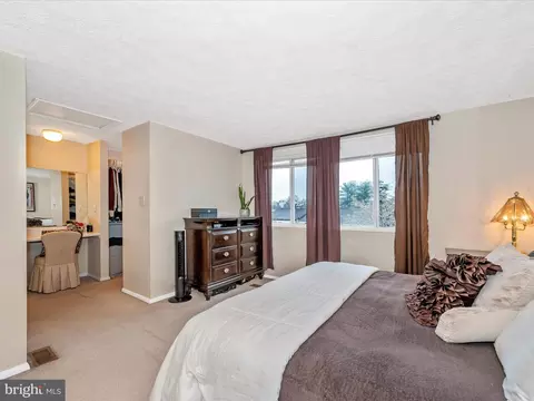 Bedroom - 6629 Haydown Ct, Frederick, MD 21703 photo 2 of 7