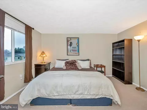 Bedroom - 6629 Haydown Ct, Frederick, MD 21703 photo 4 of 7