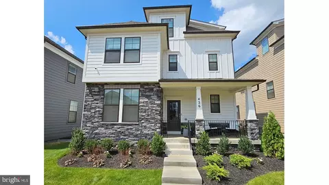 736 Bond St, Frederick, MD 21701