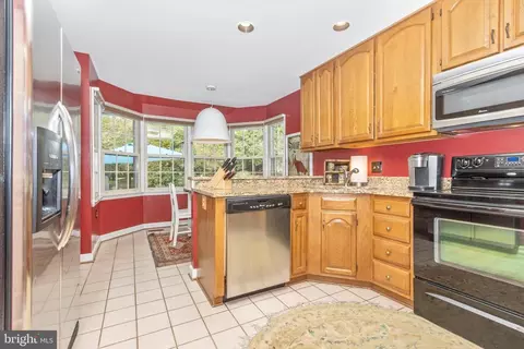 833 Dunbrooke Ct, Frederick, MD 21701 photo 10