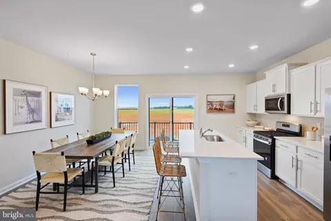 Kitchen - 364 Tiller St, Frederick, MD 21701 photo 2 of 5
