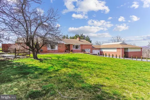 6044 Linganore Rd, Frederick, MD 21701