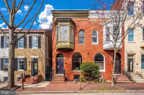 41 E 3rd St E, Frederick, MD 21701