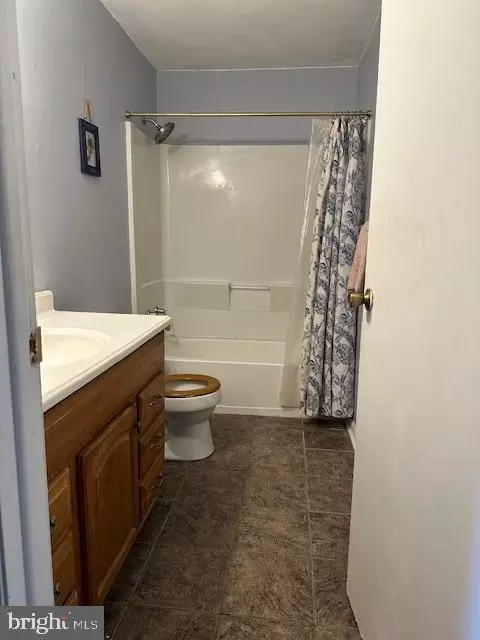 Bath - 1776 Carriage Way, Frederick, MD 21702 photo 1 of 2