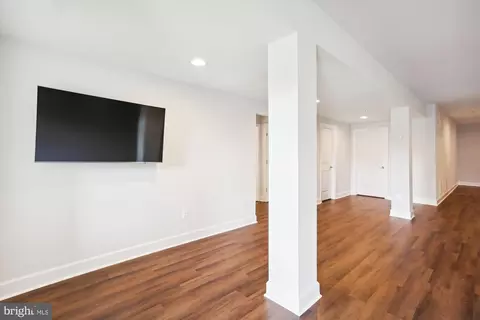 Living - 5111 Continental Dr, Frederick, MD 21703 photo 2 of 2