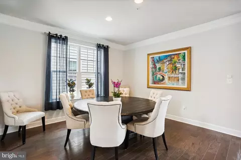 Dining - 5111 Continental Dr, Frederick, MD 21703 photo 2 of 3