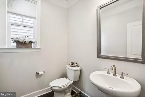 Bath - 5111 Continental Dr, Frederick, MD 21703 photo 1 of 5