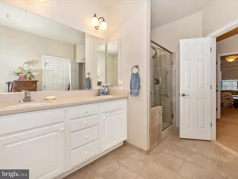 Bath - 2421 Mill Race Rd, Frederick, MD 21701 photo 3 of 5