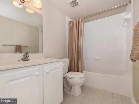 Bath - 2421 Mill Race Rd, Frederick, MD 21701 photo 5 of 5