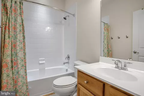 Bath - 6460 Alan Linton Blvd E, Frederick, MD 21703 photo 2 of 5